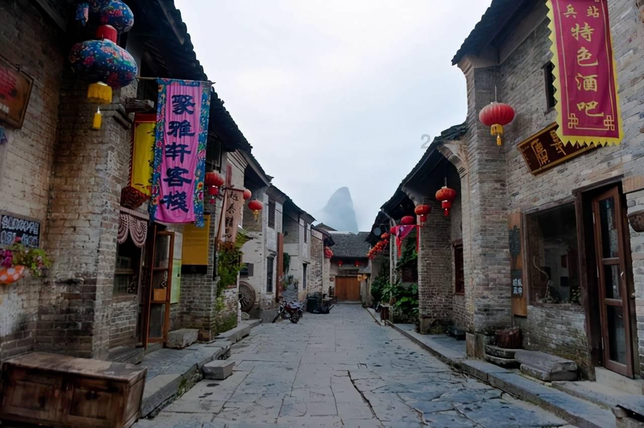 中国特有鸟——红腹锦鸡现身山西沁水
